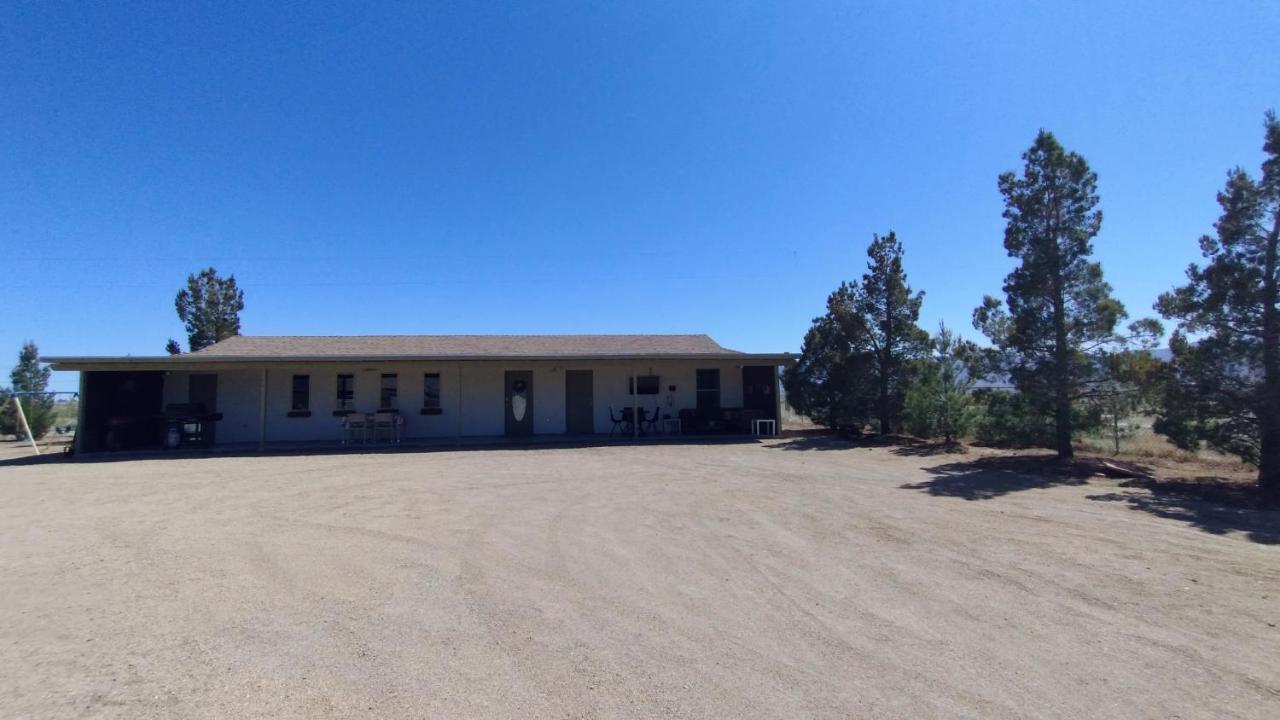 Falcon Cottage Pahrump Exterior foto